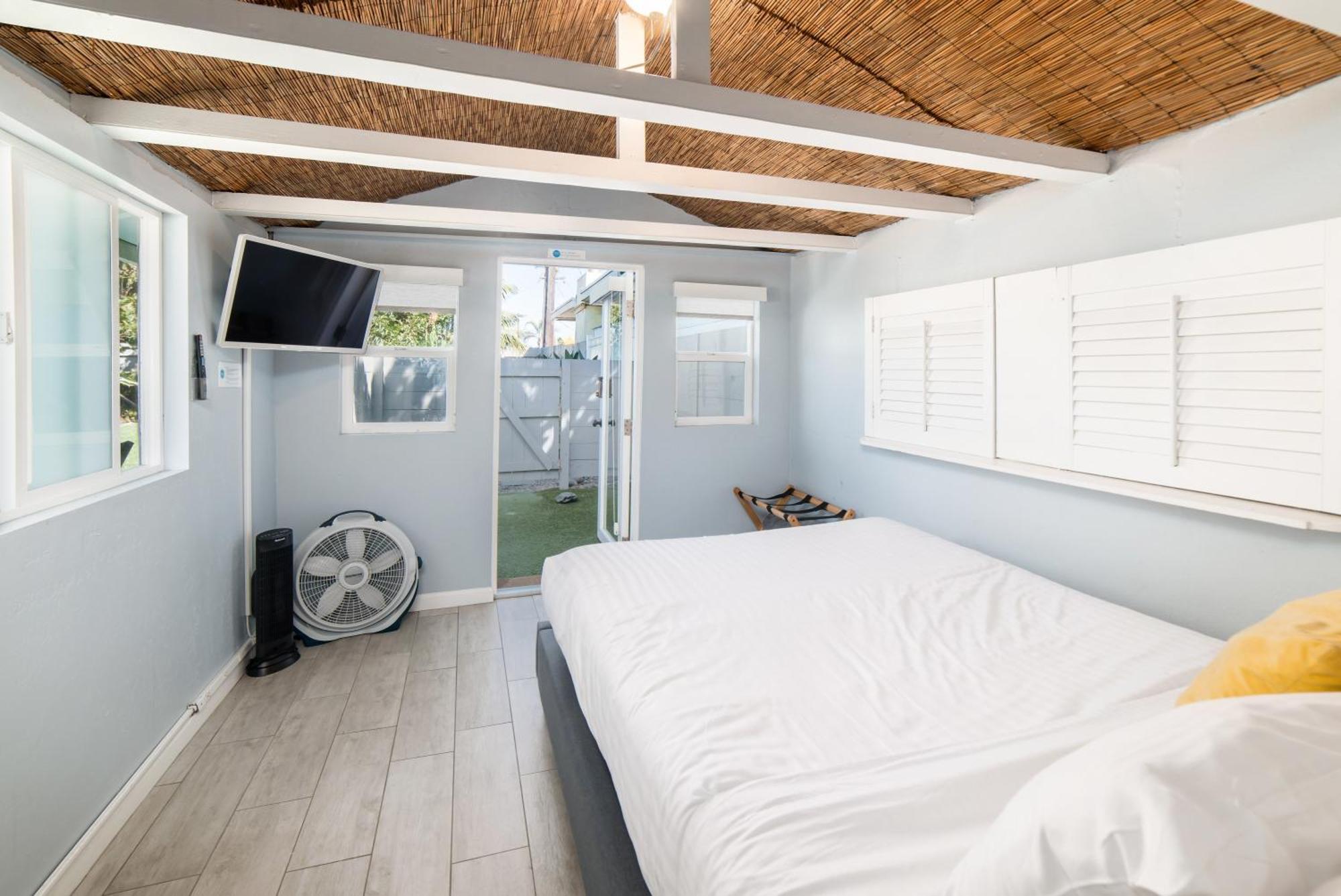 Pacific Bungalow In Oceanside With Backyard & Tiny House Buitenkant foto