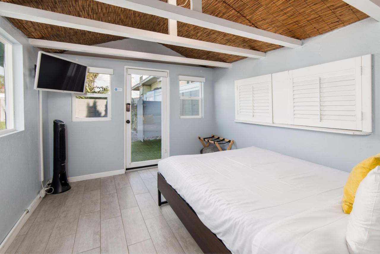 Pacific Bungalow In Oceanside With Backyard & Tiny House Buitenkant foto